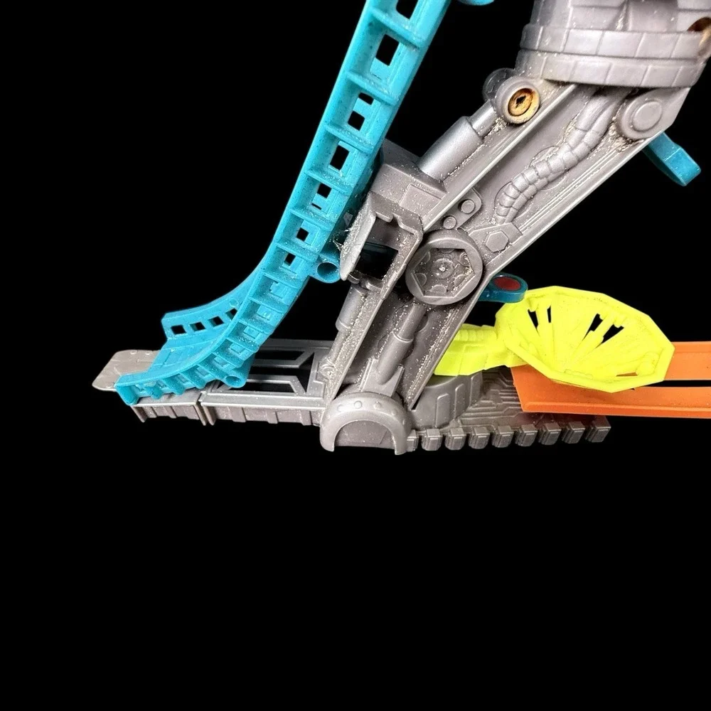 Mattel Hot Wheels: Trick Tracks Radar Rocket Set Replacement No Rocket‎